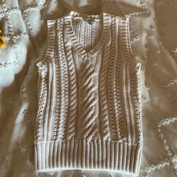 NWOT Lilly Pulitzer Cable Knit Tank - Picture 2 of 6